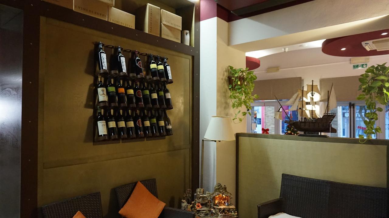 Hotel Blue Marine Lignano Sabbiadoro Dış mekan fotoğraf